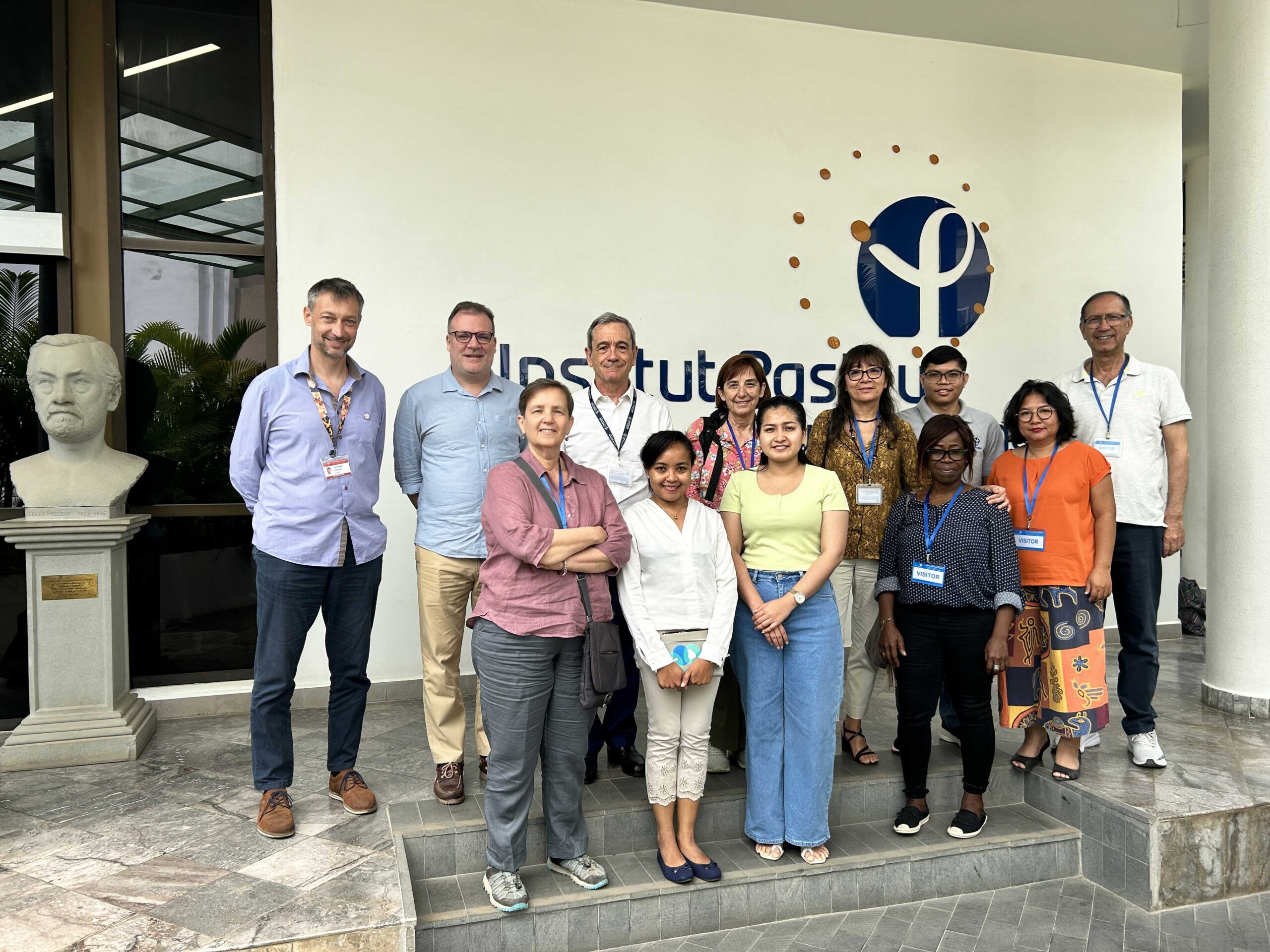 Pasteur Network entomological scientists at the Institut Pasteur du Cambodge