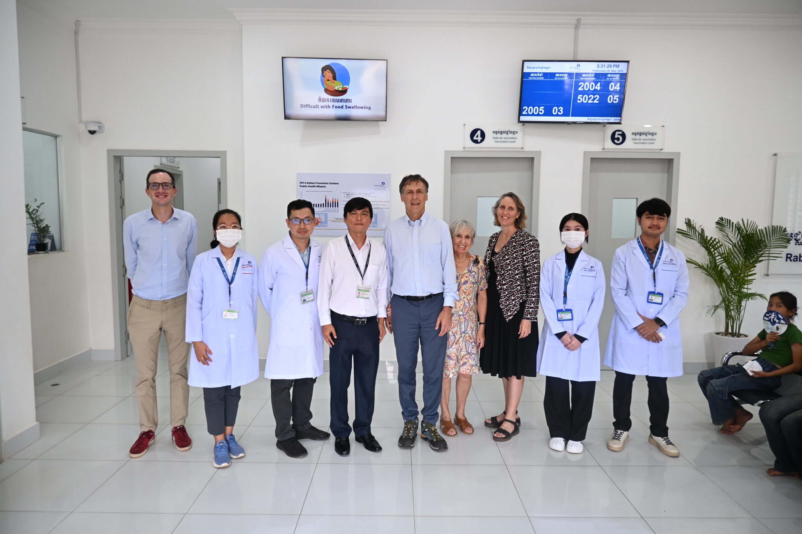 Visit of H.E. Jacques Pellet to the Kampong Cham Rabies Prevention Center